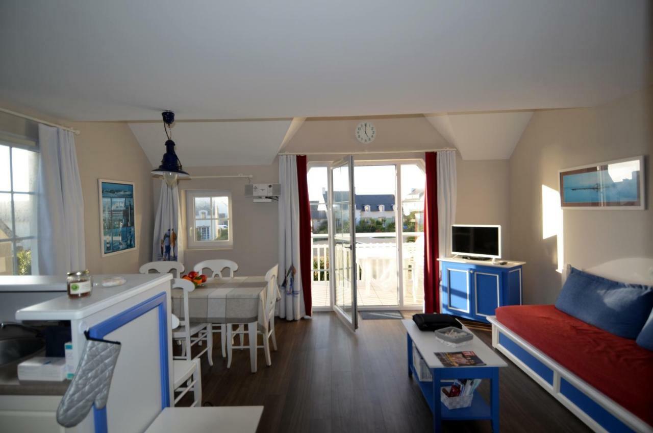 Vacances A L Ocean - T4 Grand Balcon Tout Confort - Wifi Et Parking Gratuits - Mer Plage Piscine A Environ 25 M - Centre Ville, Tous Commerces, Marche, Et Port A 10 Minutes A Pied En Longeant La Mer Guilvinec Exterior foto