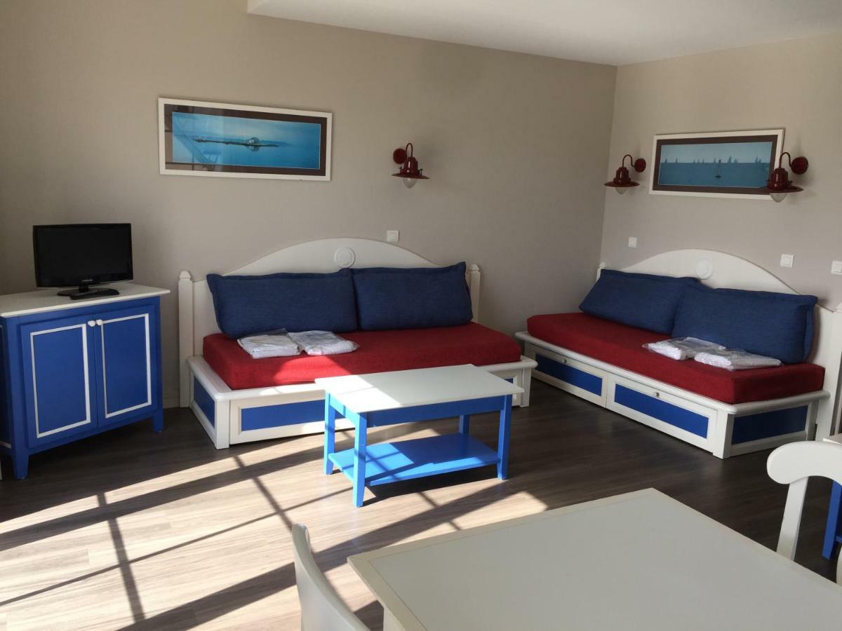 Vacances A L Ocean - T4 Grand Balcon Tout Confort - Wifi Et Parking Gratuits - Mer Plage Piscine A Environ 25 M - Centre Ville, Tous Commerces, Marche, Et Port A 10 Minutes A Pied En Longeant La Mer Guilvinec Exterior foto