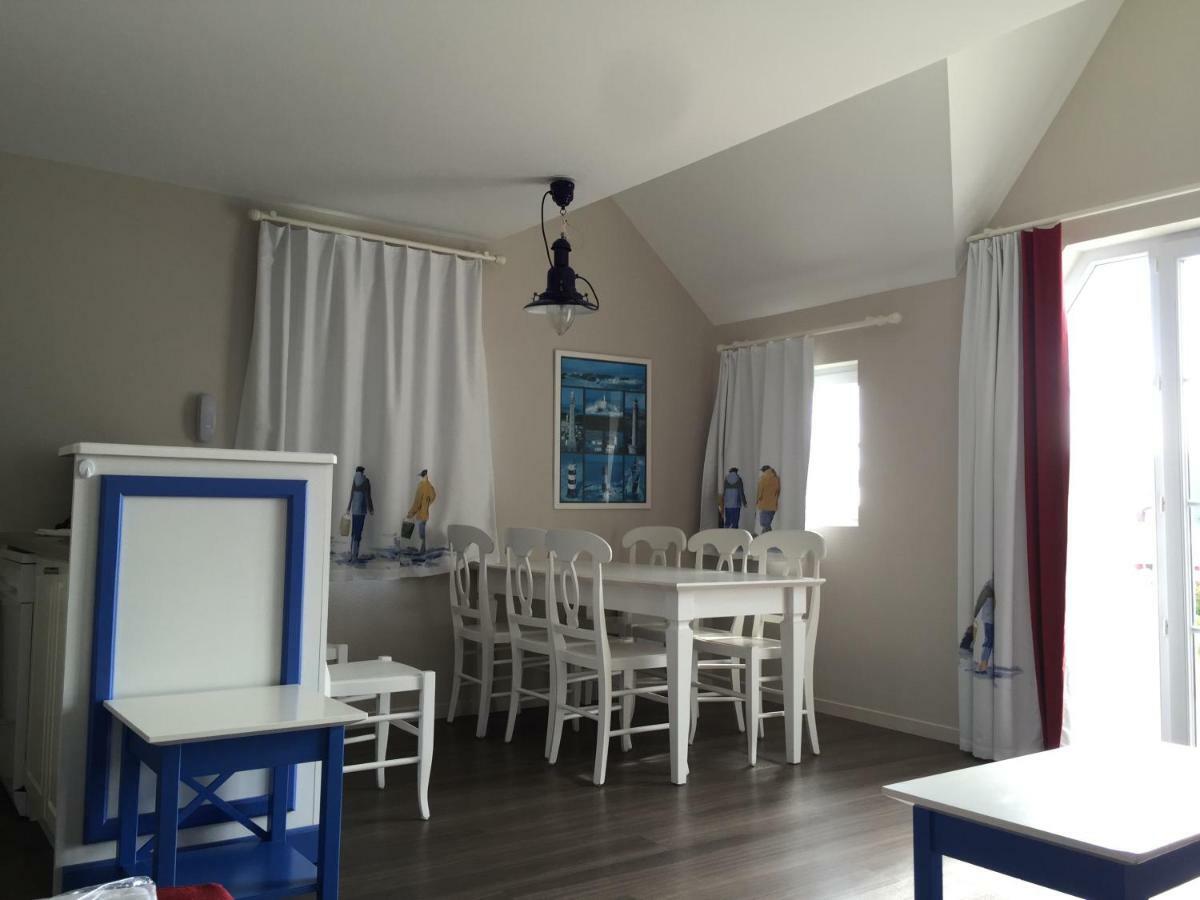 Vacances A L Ocean - T4 Grand Balcon Tout Confort - Wifi Et Parking Gratuits - Mer Plage Piscine A Environ 25 M - Centre Ville, Tous Commerces, Marche, Et Port A 10 Minutes A Pied En Longeant La Mer Guilvinec Exterior foto